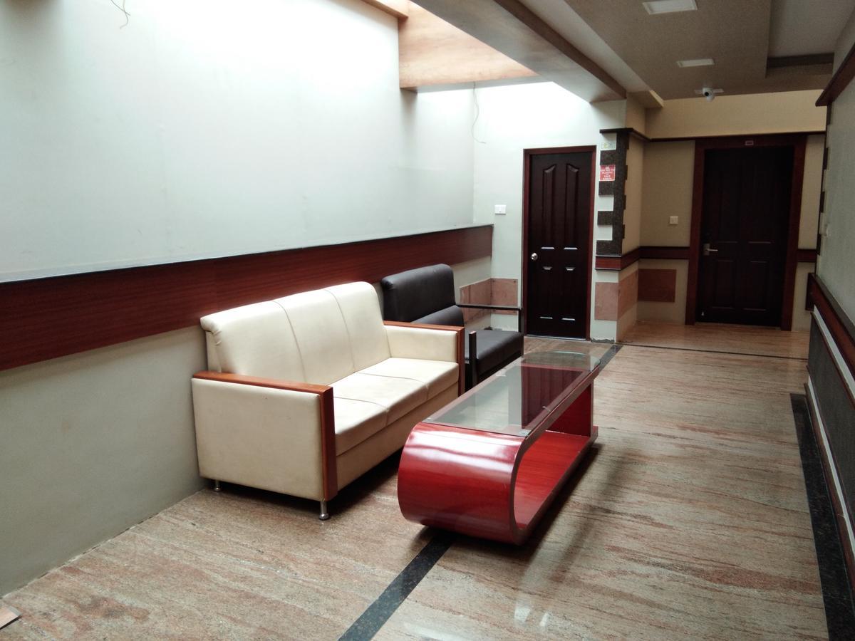 Sarkar Palace 乌提 外观 照片